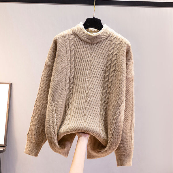 Φαρδύ γυναικείο πουλόβερ με χαμηλό γιακά