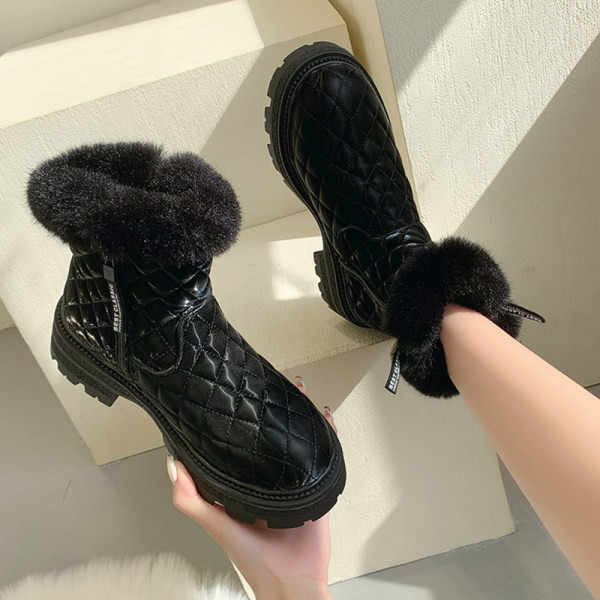 Дамски зимни боти от капитонирана еко кожа с пух