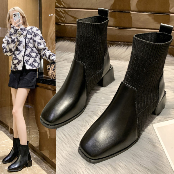 Нов модел дамски боти с квадратен ток в черен цвят