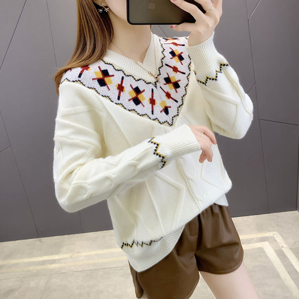 Γυναικείο χειμωνιάτικο πουλόβερ με κέντημα - τρία χρώματα