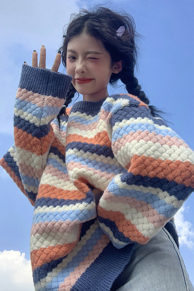 Γυναικείο ριγέ πουλόβερ φαρδύ μοντέλο με οβάλ λαιμόκοψη