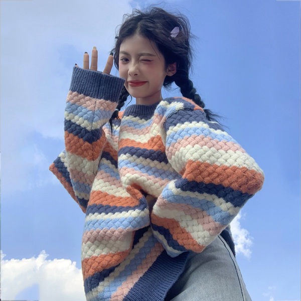 Γυναικείο ριγέ πουλόβερ φαρδύ μοντέλο με οβάλ λαιμόκοψη