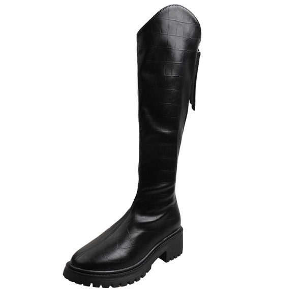 Нов модел ботуши от еко кожа 