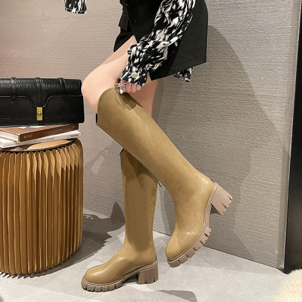 Дамски модерни ботуши от изкуствена кожа в три цвята