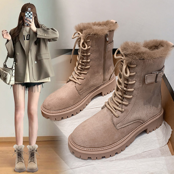 Дамски боти с топла подплата и катарама