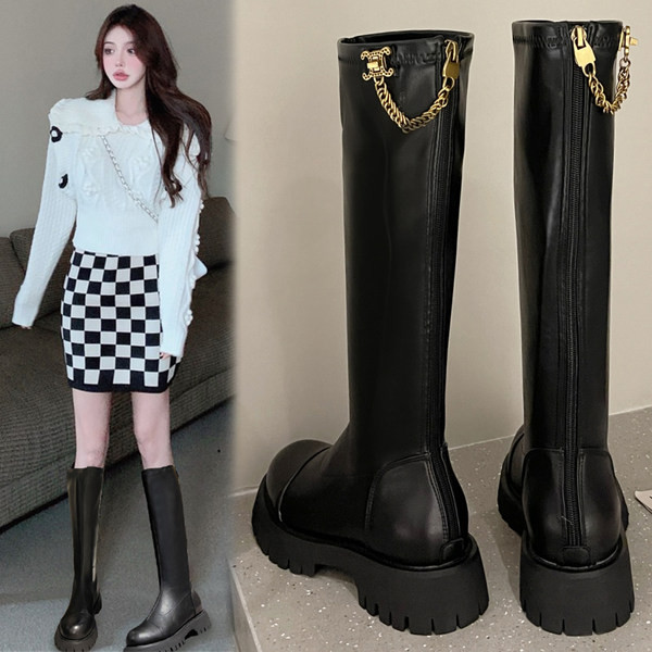 Нов модел дамски ботуши от еко кожа с цип