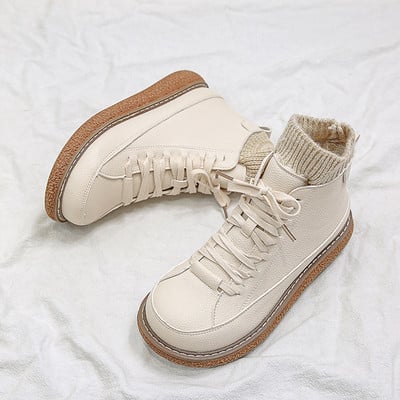 Γυναικείες μπότες casual με επίπεδες σόλες και κορδόνια