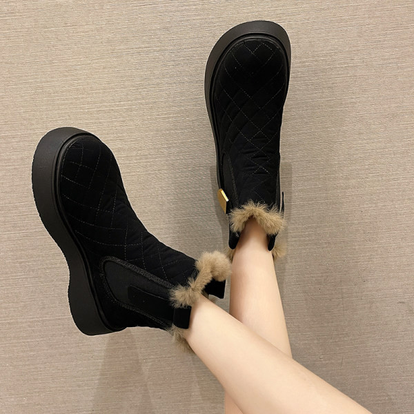 Нов модел боти от еко кожа с пух