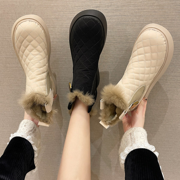 Нов модел боти от еко кожа с пух