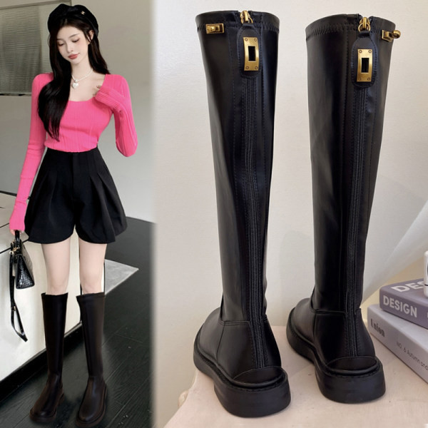 Стилни дамски ботуши от еко кожа с катарама заоблен модел