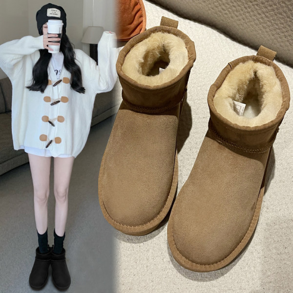 Дамски  зимни боти с равна подметка и топла подплата 