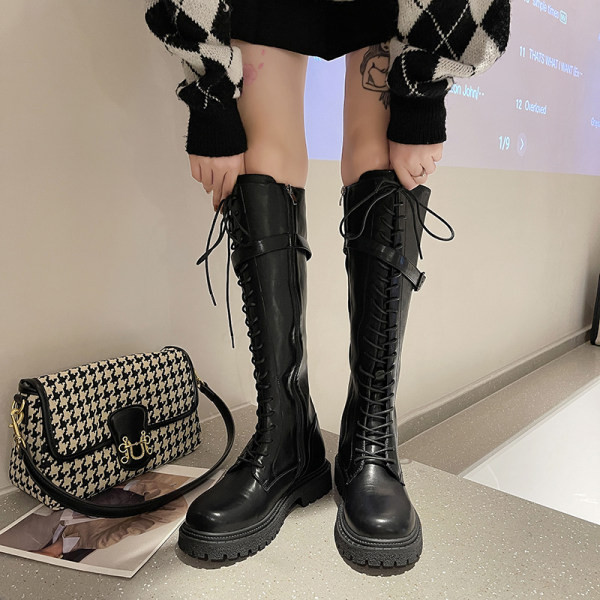 Стилни дамски ботуши от еко кожа с връзки 