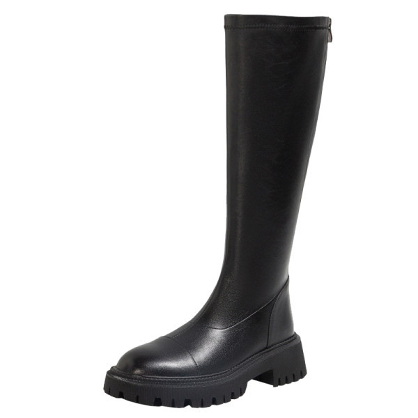 Кожени дамски  ботуши с равна подметка 