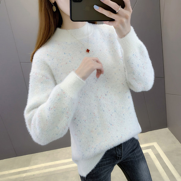 Moodne naiste kootud kampsun ovaalse kaelusega-valget värvi