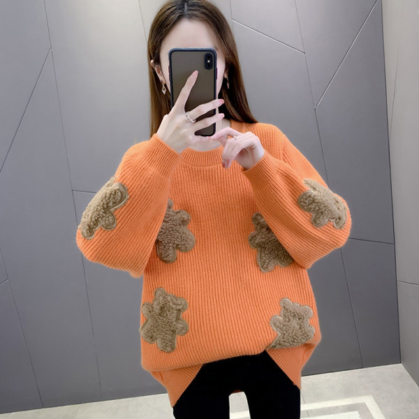 Γυναικείο πουλόβερ με απλικέ - φαρδύ μοντέλο σε πολλά χρώματα