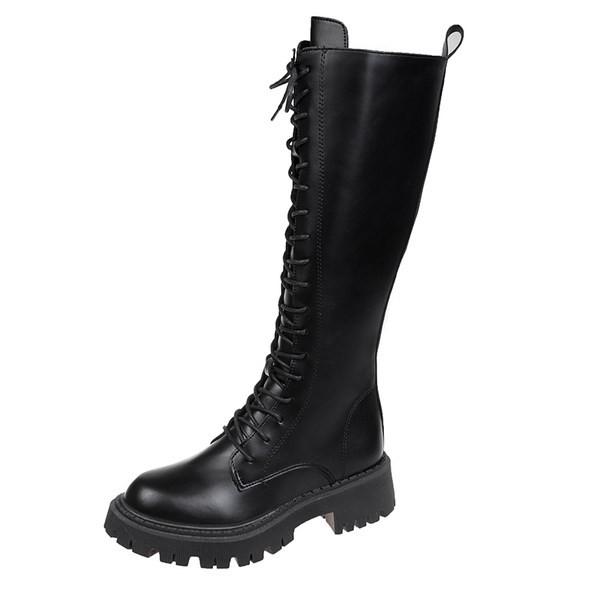 Дамски кожени  ботуши с връзки - черен цвят 