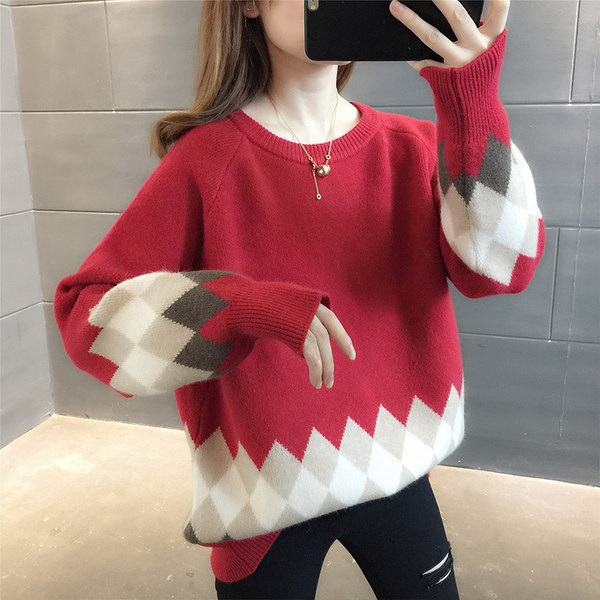 Κομψό γυναικείο πουλόβερ φαρδύ μοντέλο με οβάλ λαιμόκοψη