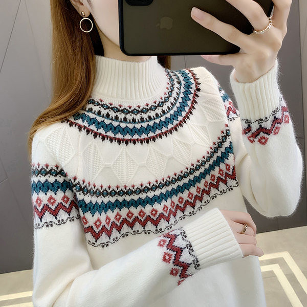 Γυναικείο πουλόβερ με σχέδιο και γιακά πόλο