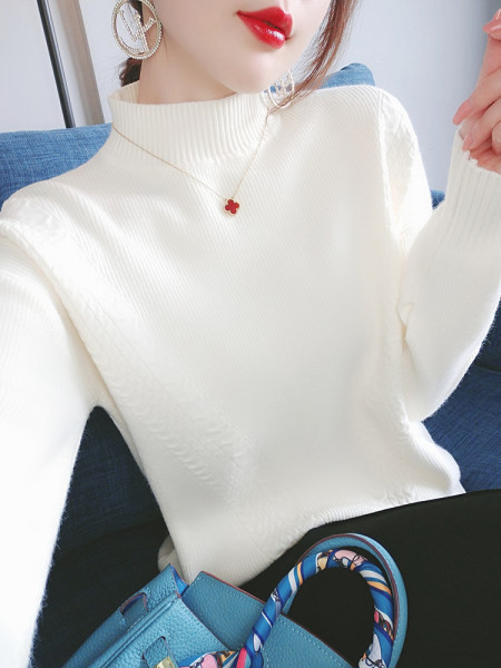 Πλεκτό χειμωνιάτικο πουλόβερ με ψηλό γιακά