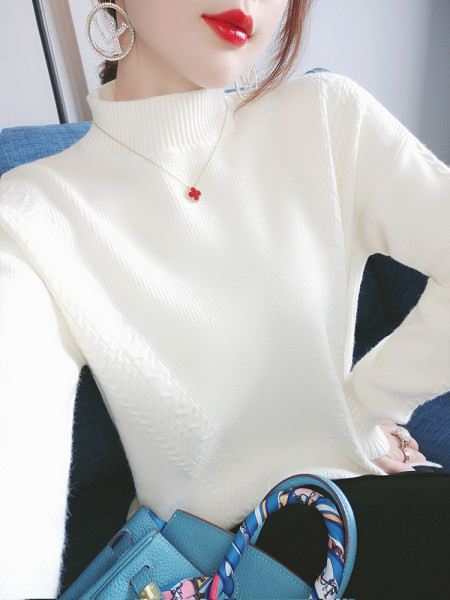 Πλεκτό χειμωνιάτικο πουλόβερ με ψηλό γιακά