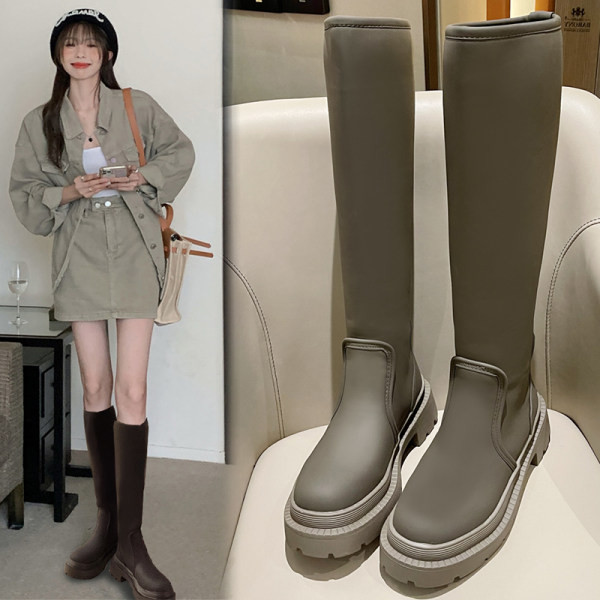 Дамски кожени ботуши с груба подметка