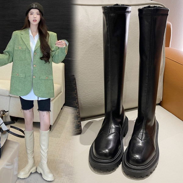 Стилни дамски кожени ботуши изчистен модел