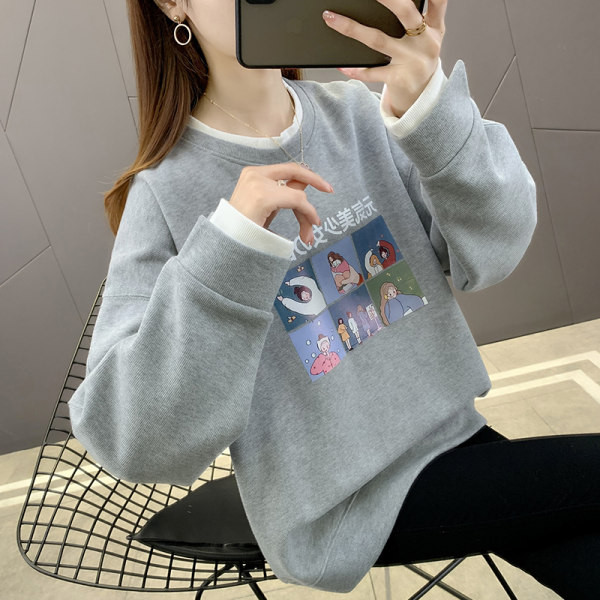 Дамска блуза с обло деколте и щампа