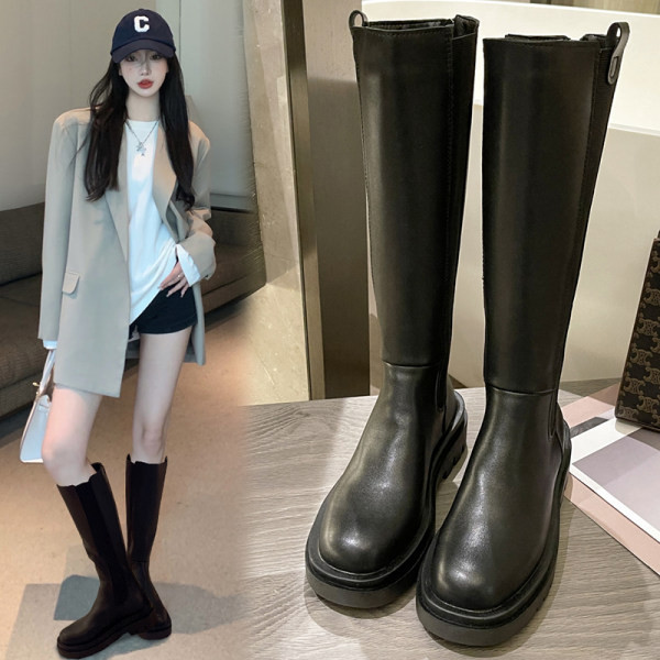 Модерни ботуши от еко кожа с равна подметка