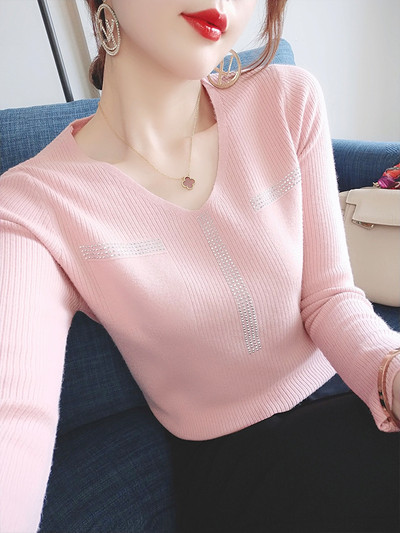 Κομψό γυναικείο πουλόβερ σε ροζ χρώμα με λαιμόκοψη spitz