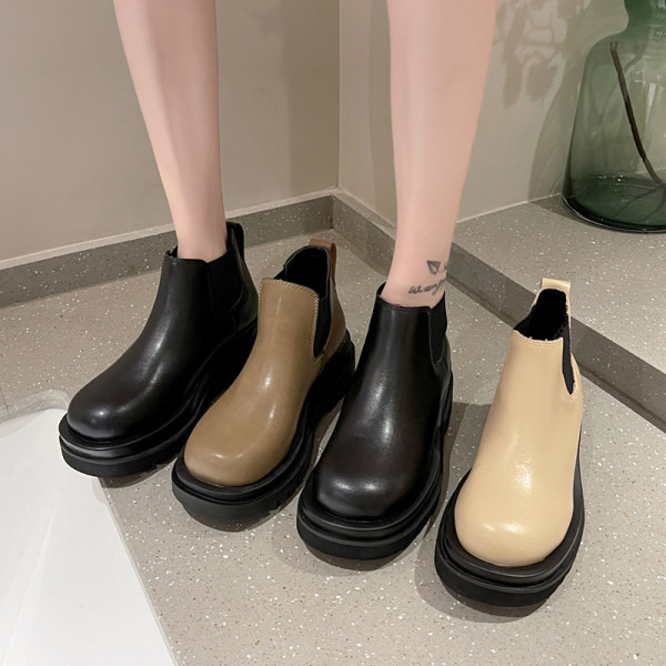 Дамски кожени боти с  ластик 