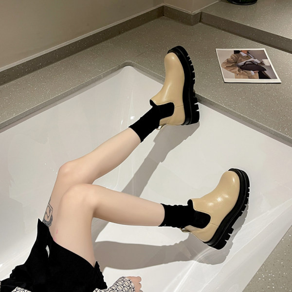 Дамски кожени боти с  ластик 