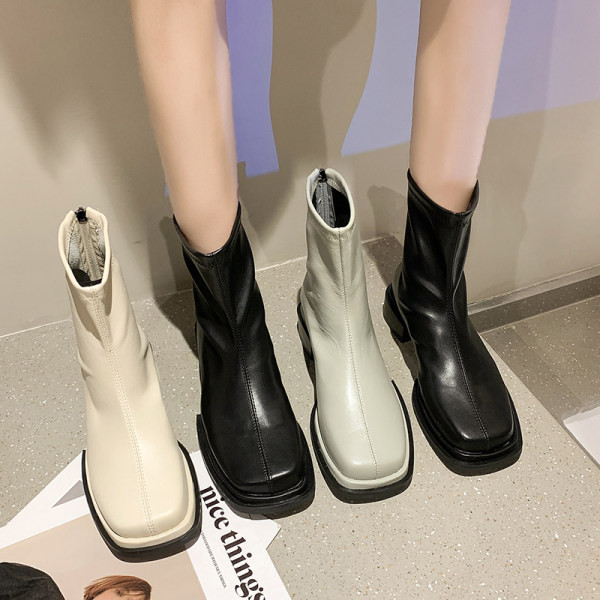 Дамски квадратни боти от еко кожа с цип