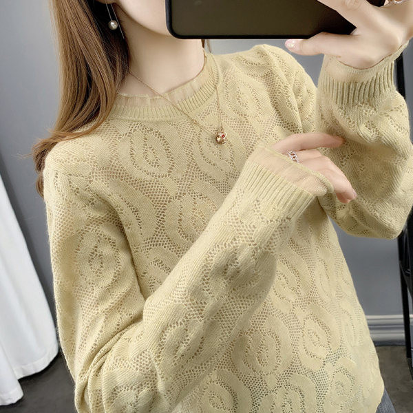 Női pulóver alacsony gallérral