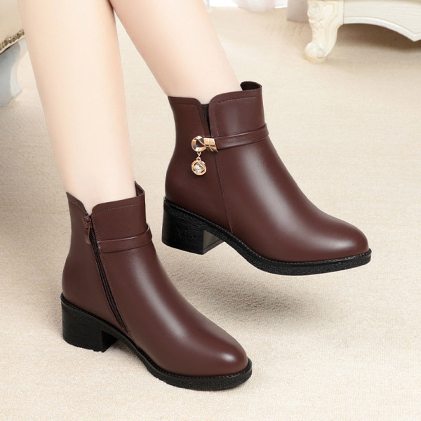 Női csizma meleg béléssel vagy anélkül