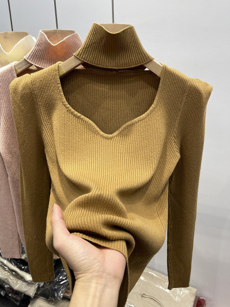 Modern női blúz magas gallérral - több színben