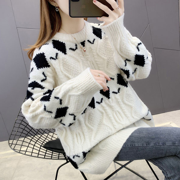 Φαρδύ μοντέλο γυναικείου πουλόβερ για το φθινόπωρο και το χειμώνα