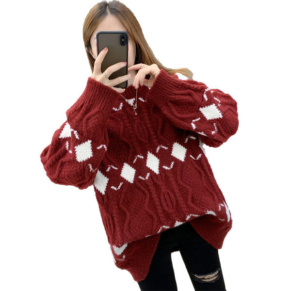 Φαρδύ μοντέλο γυναικείου πουλόβερ για το φθινόπωρο και το χειμώνα