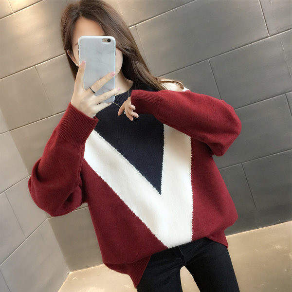 Kötött női pulóver ovális nyakkivágással