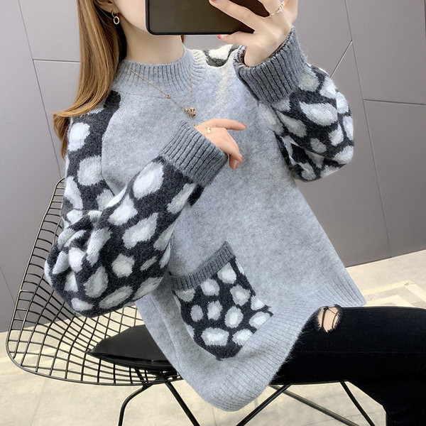 Leopárdmintás női pulóver zsebbel