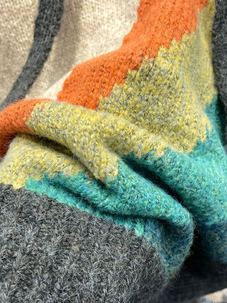 Νέο μοντέλο γυναικεία μπλούζα με γραβάτες και κουκούλα - διχρωμία