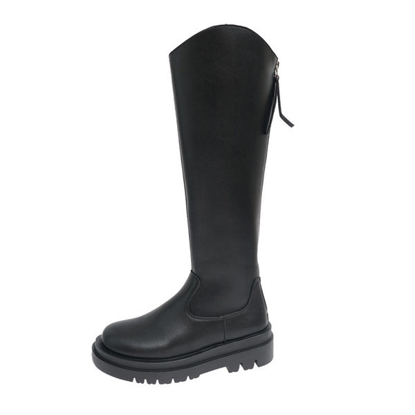 Kareda tallaga naiste nahast saapad