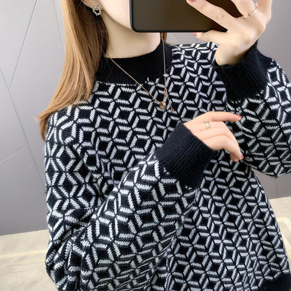 Őszi-téli női pulóver ovális nyakkivágással