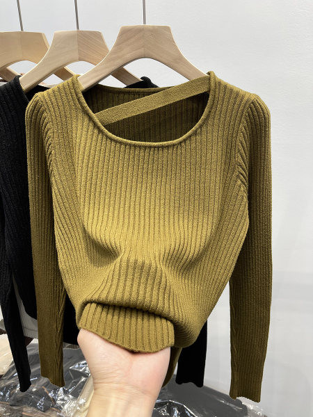 Kerek nyakkivágású, hosszú ujjú női pulóver - többféle színben