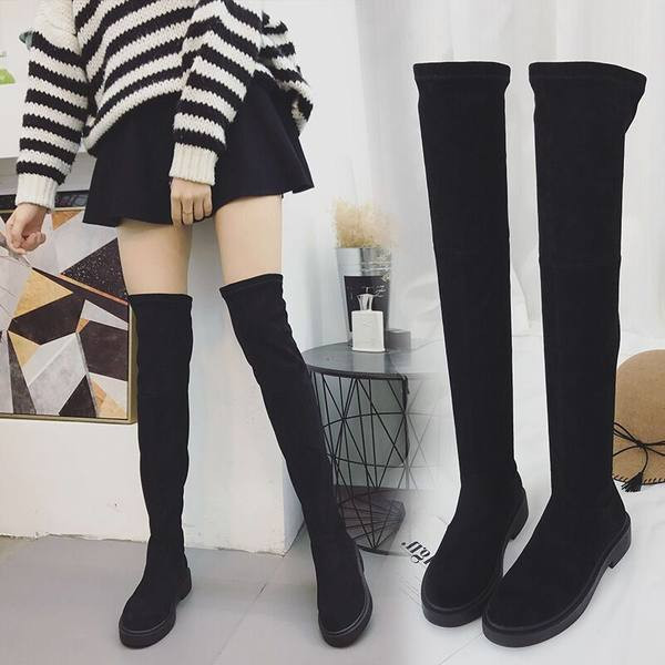 Női modern csizma sima modell