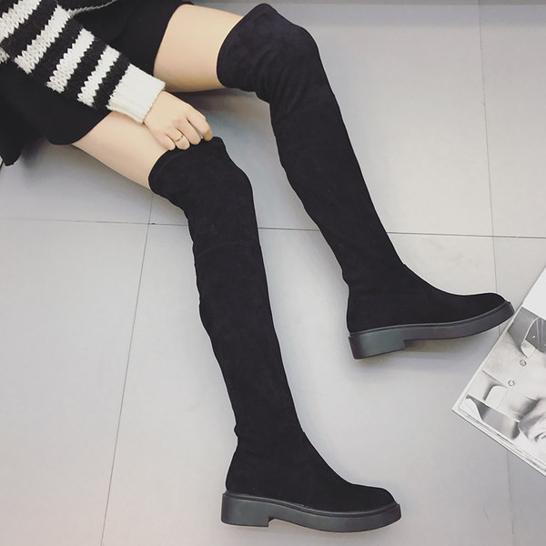 Női modern csizma sima modell