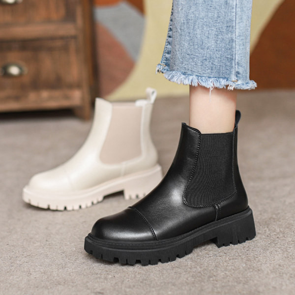 Alkalmi női bőrcsizma durva talppal