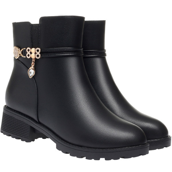 Női meleg csizma őszre és télre műbőrből