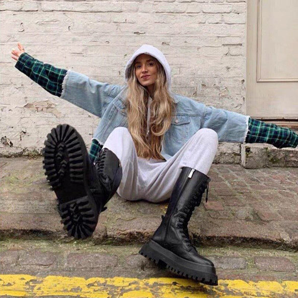 Öko bőrből készült női csizma vastag talppal