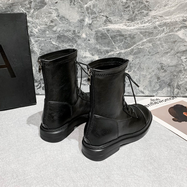 Női bőrcsizma fűzős - lapos talpú