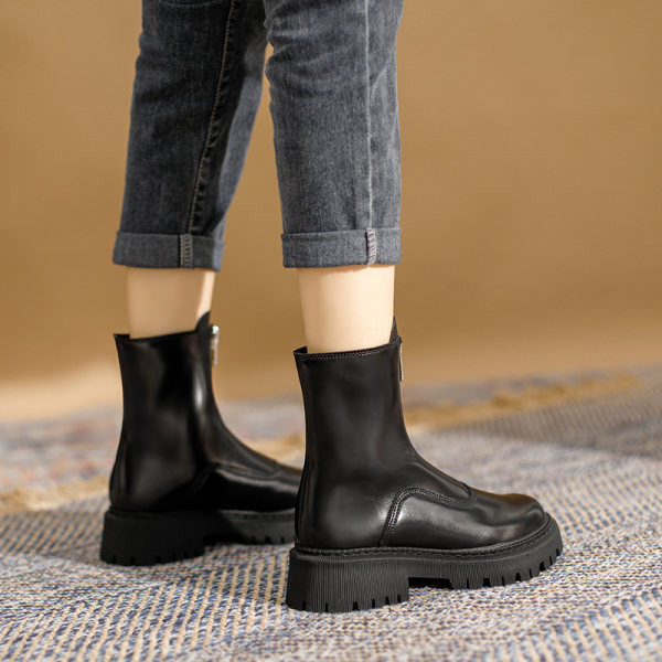 Alkalmi női csizma őszre-télre, cipzárral